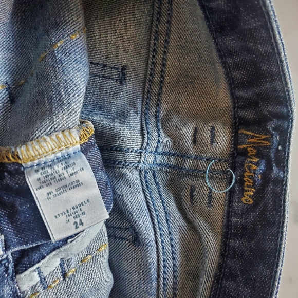 Marciano / Blue Denim Jeans with Gold Accents / Size 24 - Picture 6 of 6
